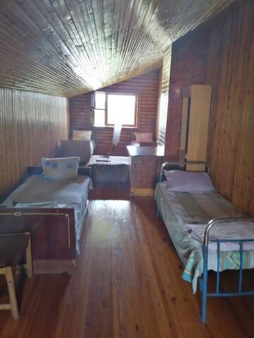 Фото номера Общий шестиместный номер для мужчин и женщин Хостелы Aghrougolok Hostel г. Лида 5